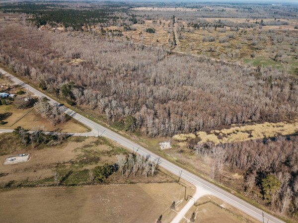 Quelles sont les meilleures techniques pour cultiver des herbes aromatiques dans un espace réduit ?
