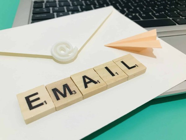 Découvrez les avantages de email brevo
